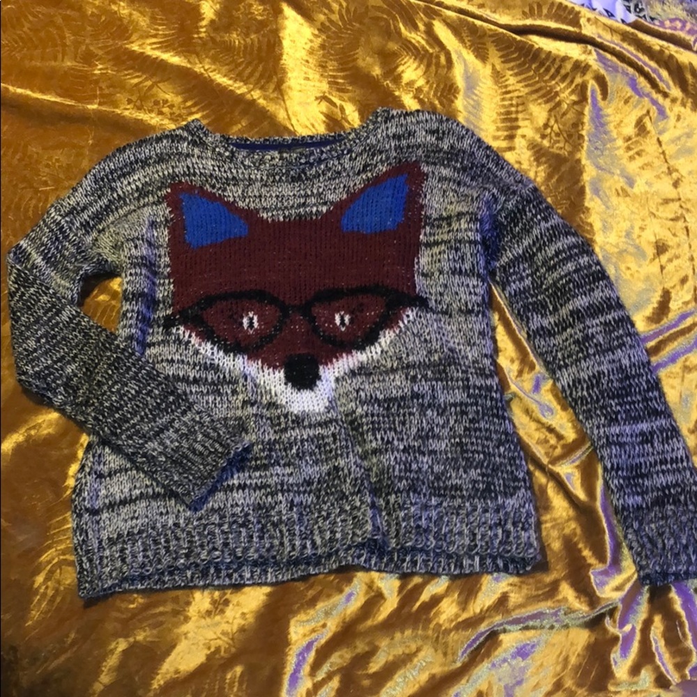 Grey knit sweater